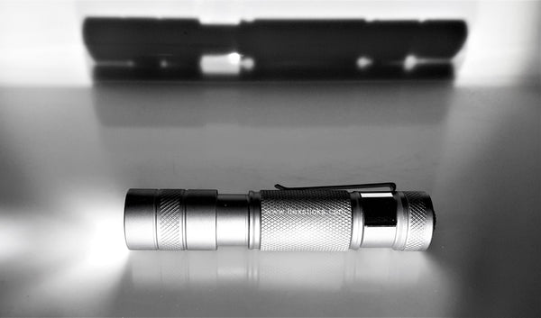 FlexBRITE LED Clip-on Flashlight